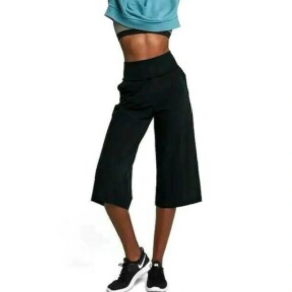 Nike Womens Bliss Studio Pants Foldover Capris Culottes Black